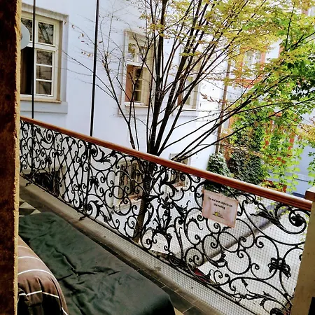 Hostel Homer - Old Town Square Prága