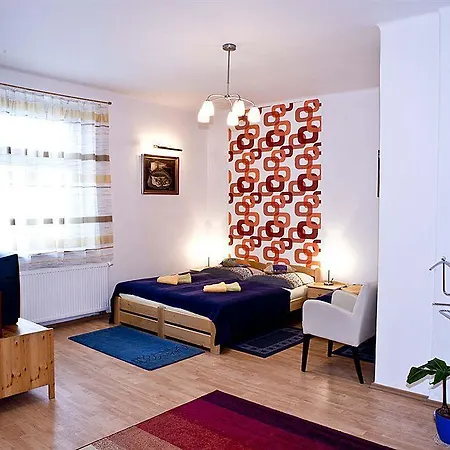 Homer - Old Town Square Hostel Prága