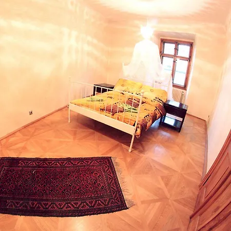 Homer - Old Town Square