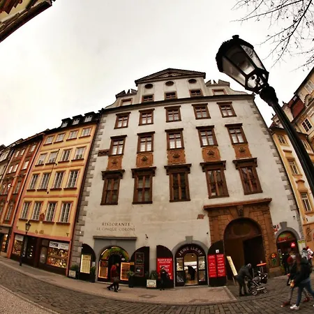 Vandrarhem Homer - Old Town Square