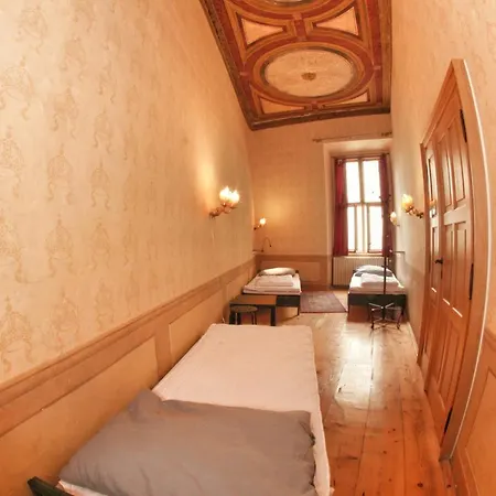 Hostel Homer - Old Town Square Prague