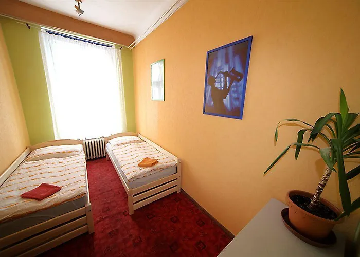 Homer - Old Town Square *