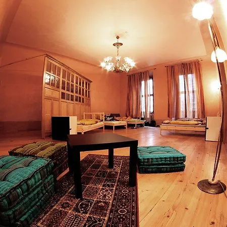 Homer - Old Town Square *